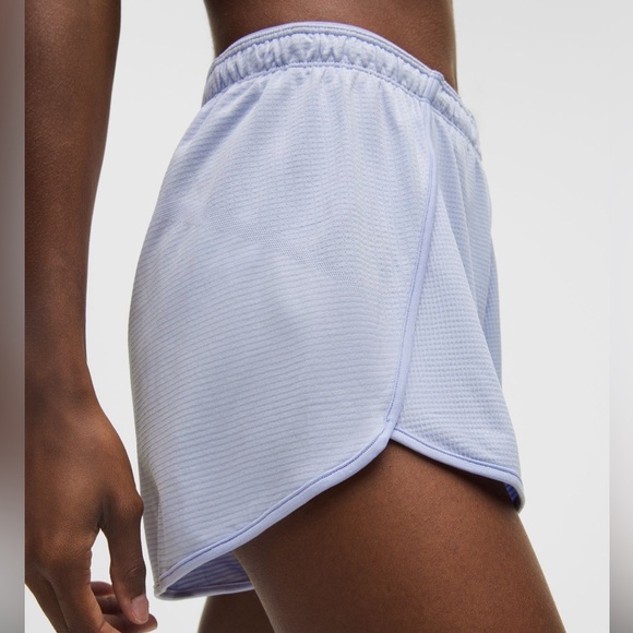 Lululemon - Swiftly Mid Rise Short 3” - NWT - Picture 13 of 13